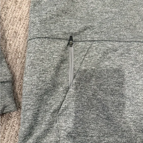 NWOT - Nike Heather Gray Therma Hoodie - Picture 3 of 5
